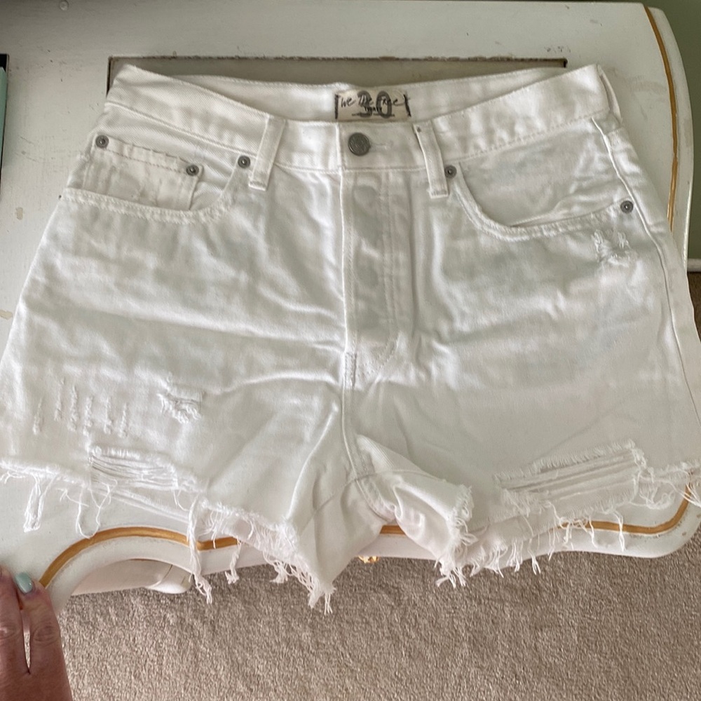 We the Free white size 30 Jean shorts